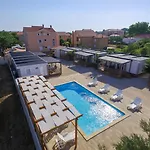 Camp Medanic Σπίτι διακοπών