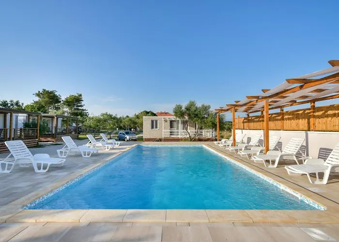 Camp Medanic Dom wakacyjny Privlaka (Zadar)