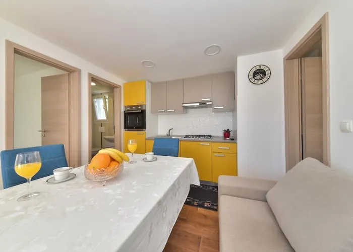 Camp Medanic Tatil Evi